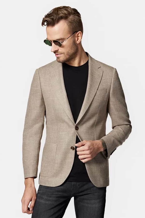 Stylizacje beżowa marynarka – jak stworzyć wyjątkowe outfity?