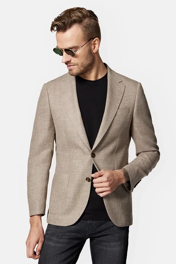 Stylizacje beżowa marynarka – jak stworzyć wyjątkowe outfity?