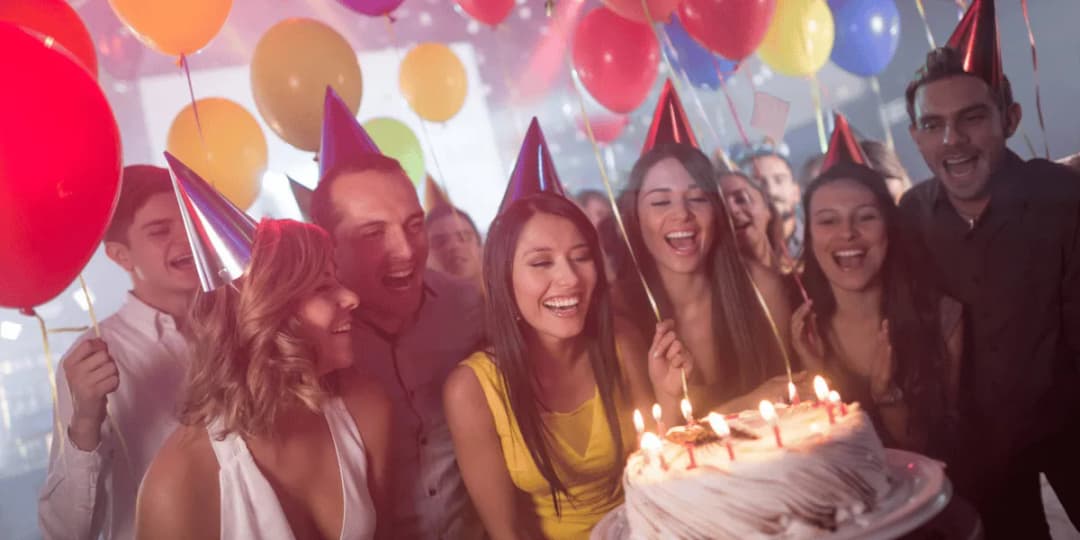 Stylizacje na 18 nastkę: Jak uniknąć modowych wpadek na imprezie